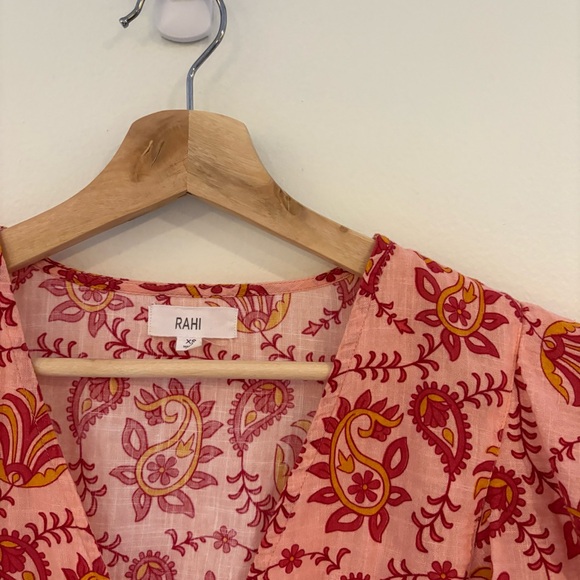 Anthropologie || Rahi Diana Paisley Floral Ruffle Blouse Pink XS - Picture 3 of 9